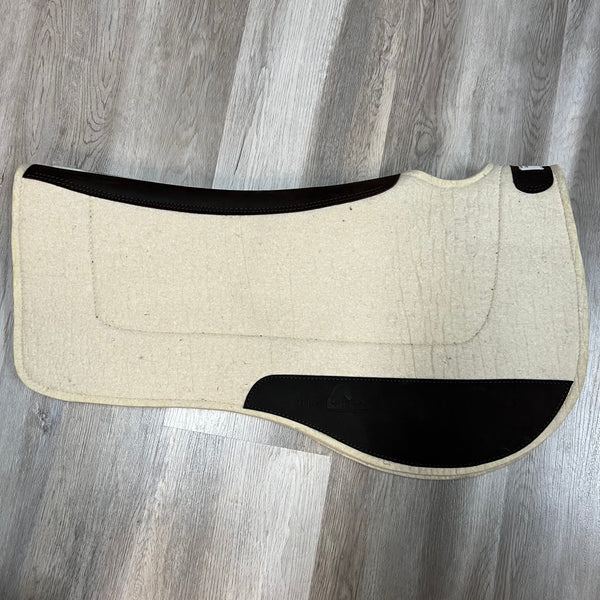 13m Saddle Pad – White Contoured Wool/Felt with Leather Wear Pads